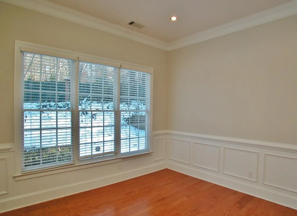 500 Pearl Cove Court, Sandy Springs, Georgia 30350, 3 Bedrooms Bedrooms, ,2 BathroomsBathrooms,Residential,Sold,500 Pearl Cove Court,5938374