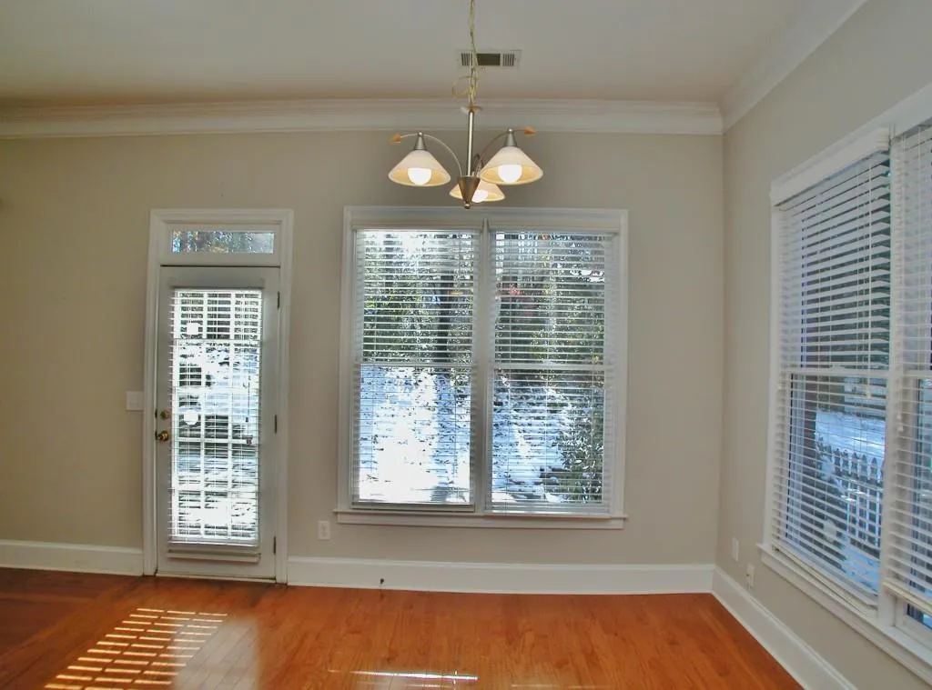 500 Pearl Cove Court, Sandy Springs, Georgia 30350, 3 Bedrooms Bedrooms, ,2 BathroomsBathrooms,Residential,Sold,500 Pearl Cove Court,5938374