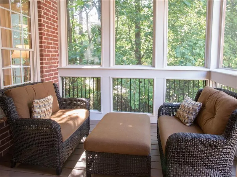 5512 Glenridge Drive Unit H, Sandy Springs, Georgia 30342, 4 Bedrooms Bedrooms, ,4 BathroomsBathrooms,Residential,Sold,5512 Glenridge Drive Unit H,5741782