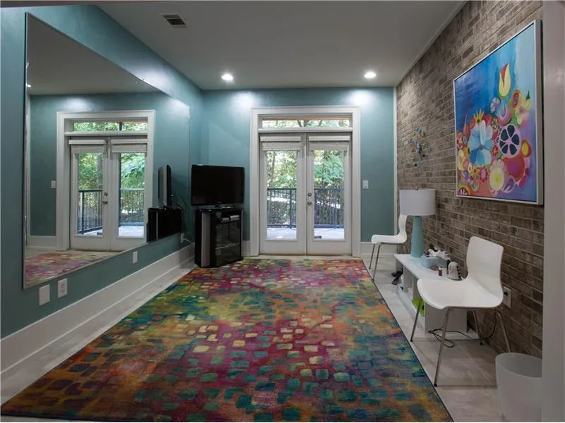 5512 Glenridge Drive Unit H, Sandy Springs, Georgia 30342, 4 Bedrooms Bedrooms, ,4 BathroomsBathrooms,Residential,Sold,5512 Glenridge Drive Unit H,5741782