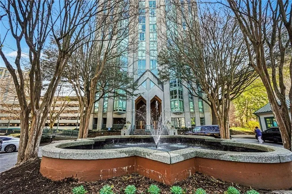 2870 Pharr Court Nw Unit 1806, Atlanta, Georgia 30305, 2 Bedrooms Bedrooms, 0 ,2 BathroomsBathrooms,Residential,For Sale,2870 Pharr Court Nw Unit 1806,7721814