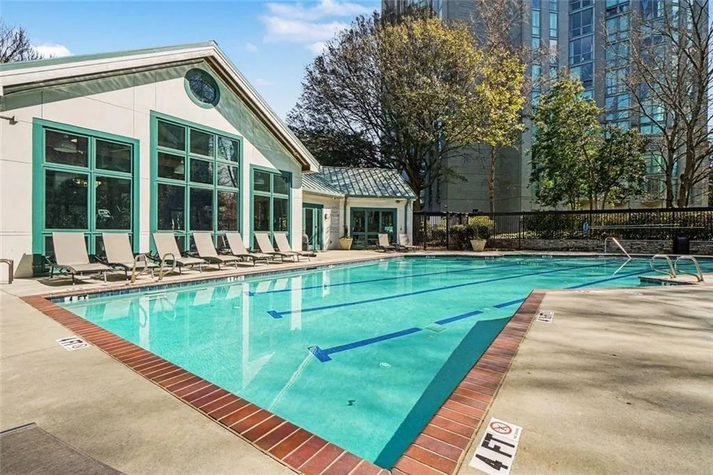 2870 Pharr Court Nw Unit 1806, Atlanta, Georgia 30305, 2 Bedrooms Bedrooms, 0 ,2 BathroomsBathrooms,Residential,For Sale,2870 Pharr Court Nw Unit 1806,7721814