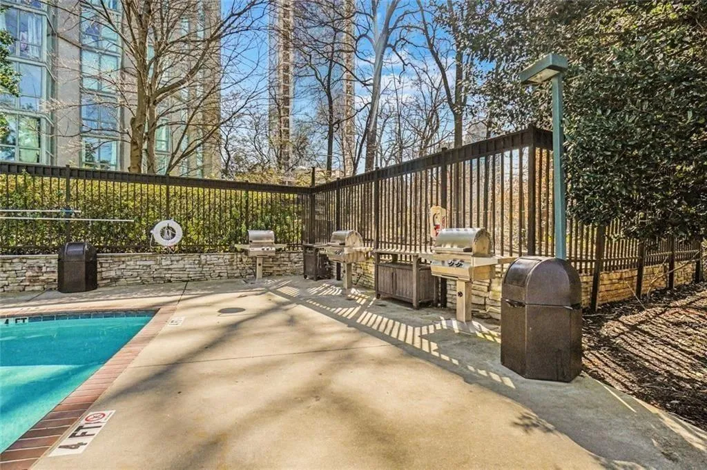 2870 Pharr Court Nw Unit 1806, Atlanta, Georgia 30305, 2 Bedrooms Bedrooms, 0 ,2 BathroomsBathrooms,Residential,For Sale,2870 Pharr Court Nw Unit 1806,7721814