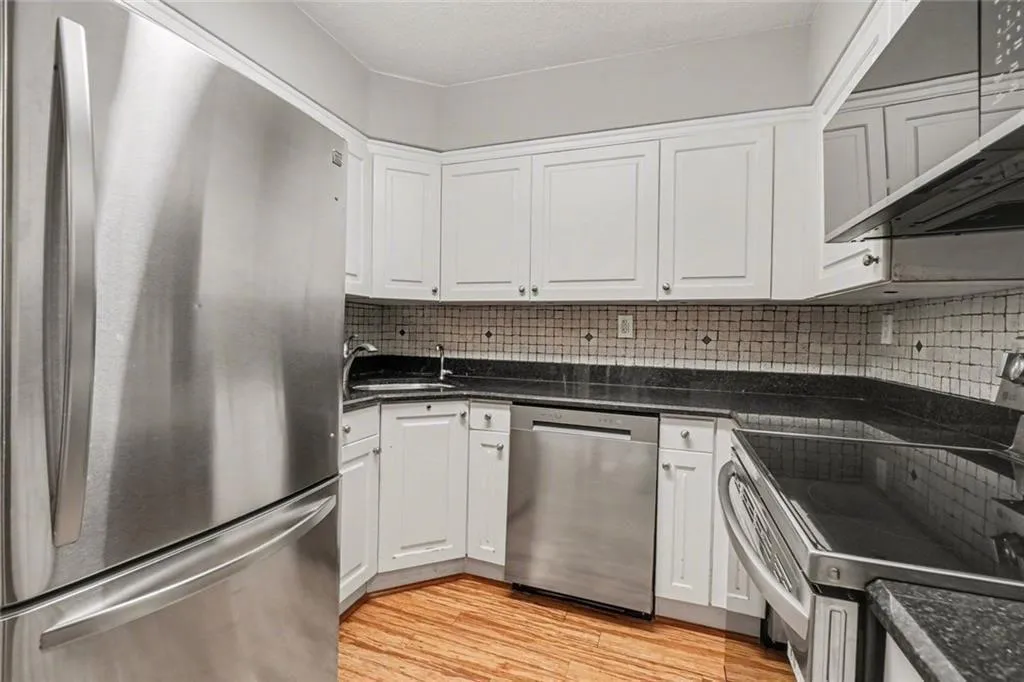 2870 Pharr Court Nw Unit 1806, Atlanta, Georgia 30305, 2 Bedrooms Bedrooms, 0 ,2 BathroomsBathrooms,Residential,For Sale,2870 Pharr Court Nw Unit 1806,7721814
