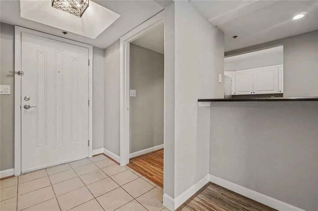 2870 Pharr Court Nw Unit 1806, Atlanta, Georgia 30305, 2 Bedrooms Bedrooms, 0 ,2 BathroomsBathrooms,Residential,For Sale,2870 Pharr Court Nw Unit 1806,7721814