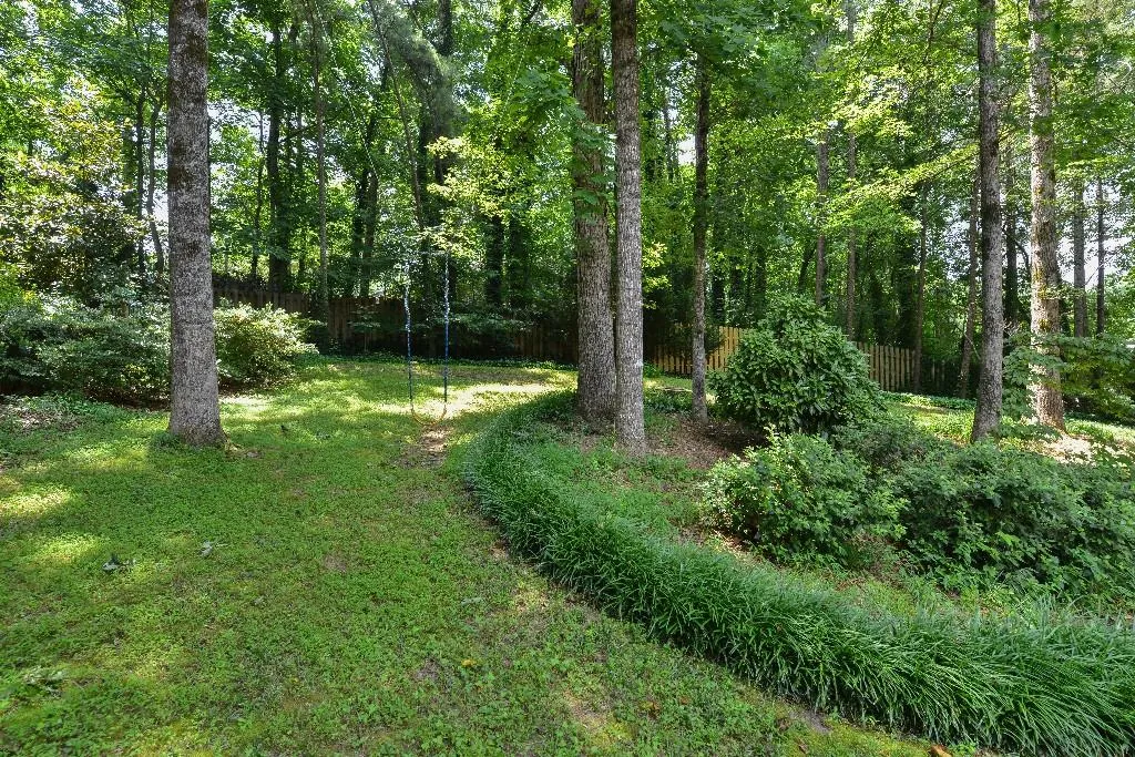 85 Wing Mill Road, Sandy Springs, Georgia 30350, 5 Bedrooms Bedrooms, ,4 BathroomsBathrooms,Residential,Sold,85 Wing Mill Road,5557385