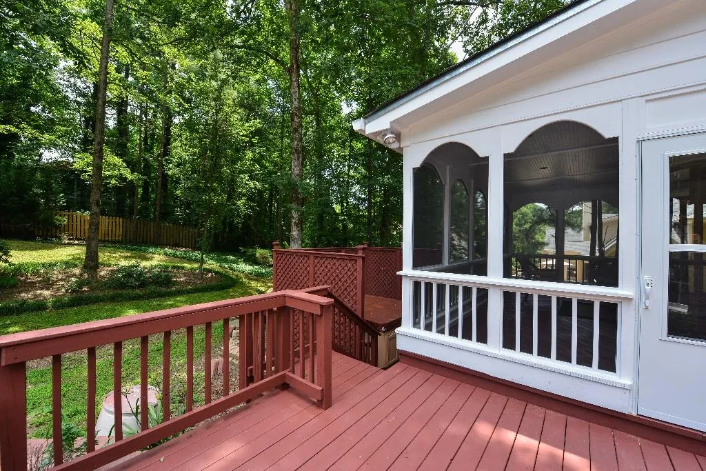 85 Wing Mill Road, Sandy Springs, Georgia 30350, 5 Bedrooms Bedrooms, ,4 BathroomsBathrooms,Residential,Sold,85 Wing Mill Road,5557385