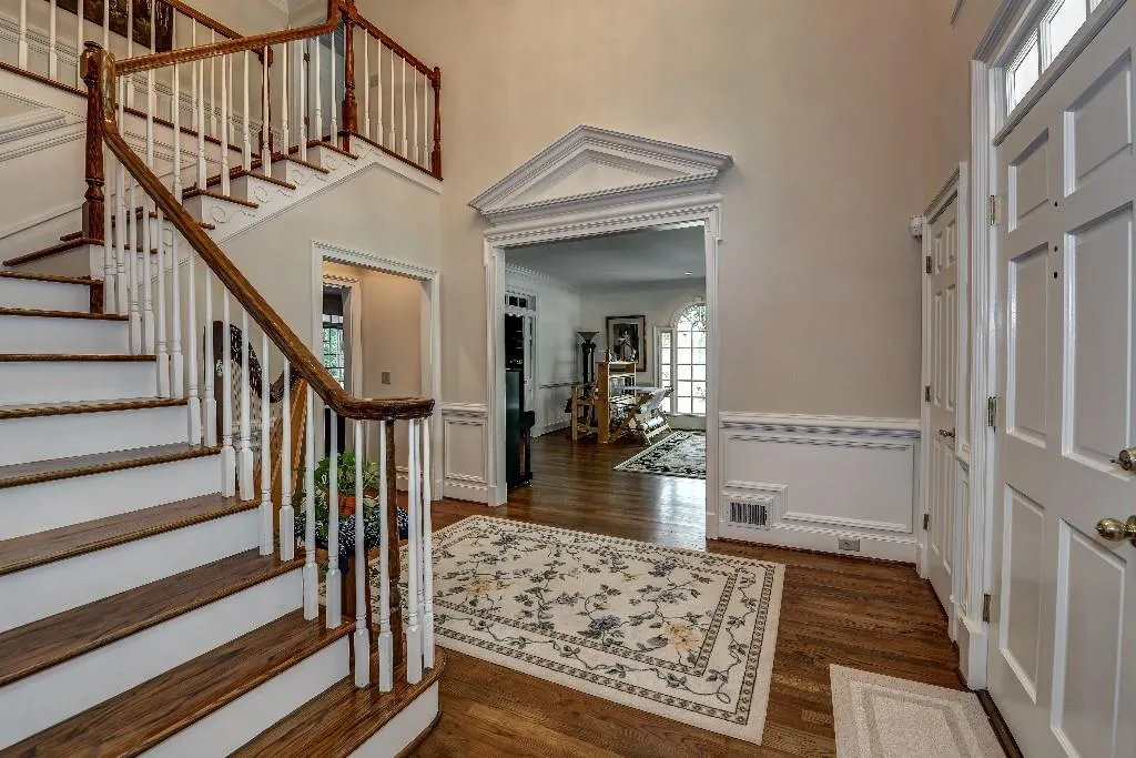 85 Wing Mill Road, Sandy Springs, Georgia 30350, 5 Bedrooms Bedrooms, ,4 BathroomsBathrooms,Residential,Sold,85 Wing Mill Road,5557385
