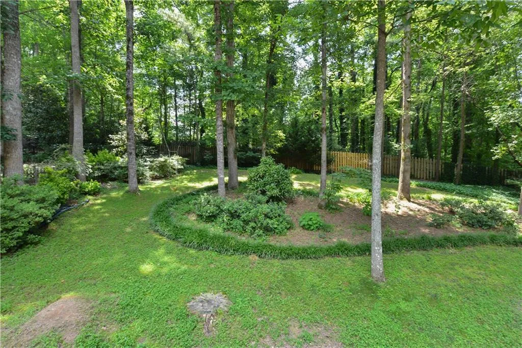85 Wing Mill Road, Sandy Springs, Georgia 30350, 5 Bedrooms Bedrooms, ,4 BathroomsBathrooms,Residential,Sold,85 Wing Mill Road,5557385