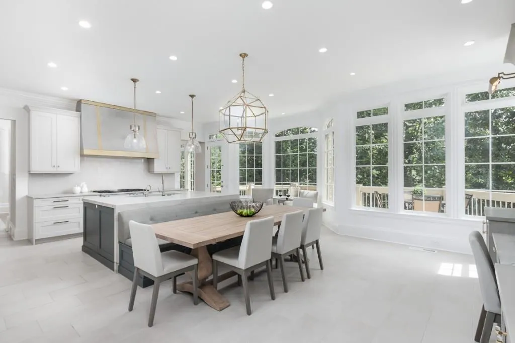 555 Chestnut Rose Lane, Sandy Springs, Georgia 30327, 7 Bedrooms Bedrooms, ,6 BathroomsBathrooms,Residential,Sold,555 Chestnut Rose Lane,6938859