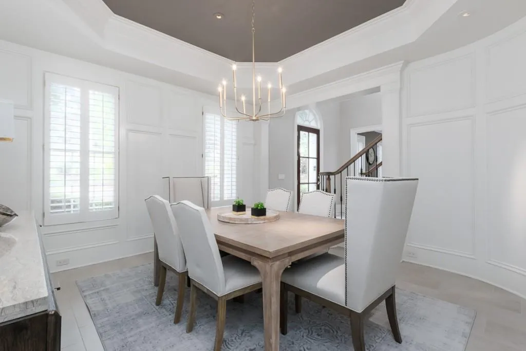 555 Chestnut Rose Lane, Sandy Springs, Georgia 30327, 7 Bedrooms Bedrooms, ,6 BathroomsBathrooms,Residential,Sold,555 Chestnut Rose Lane,6938859