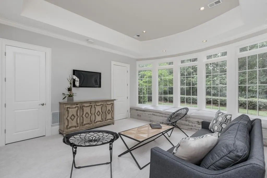 555 Chestnut Rose Lane, Sandy Springs, Georgia 30327, 7 Bedrooms Bedrooms, ,6 BathroomsBathrooms,Residential,Sold,555 Chestnut Rose Lane,6938859