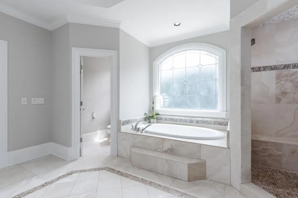 555 Chestnut Rose Lane, Sandy Springs, Georgia 30327, 7 Bedrooms Bedrooms, ,6 BathroomsBathrooms,Residential,Sold,555 Chestnut Rose Lane,6938859