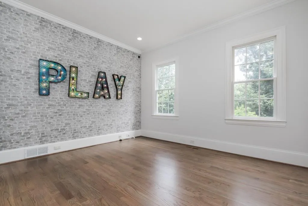 555 Chestnut Rose Lane, Sandy Springs, Georgia 30327, 7 Bedrooms Bedrooms, ,6 BathroomsBathrooms,Residential,Sold,555 Chestnut Rose Lane,6938859