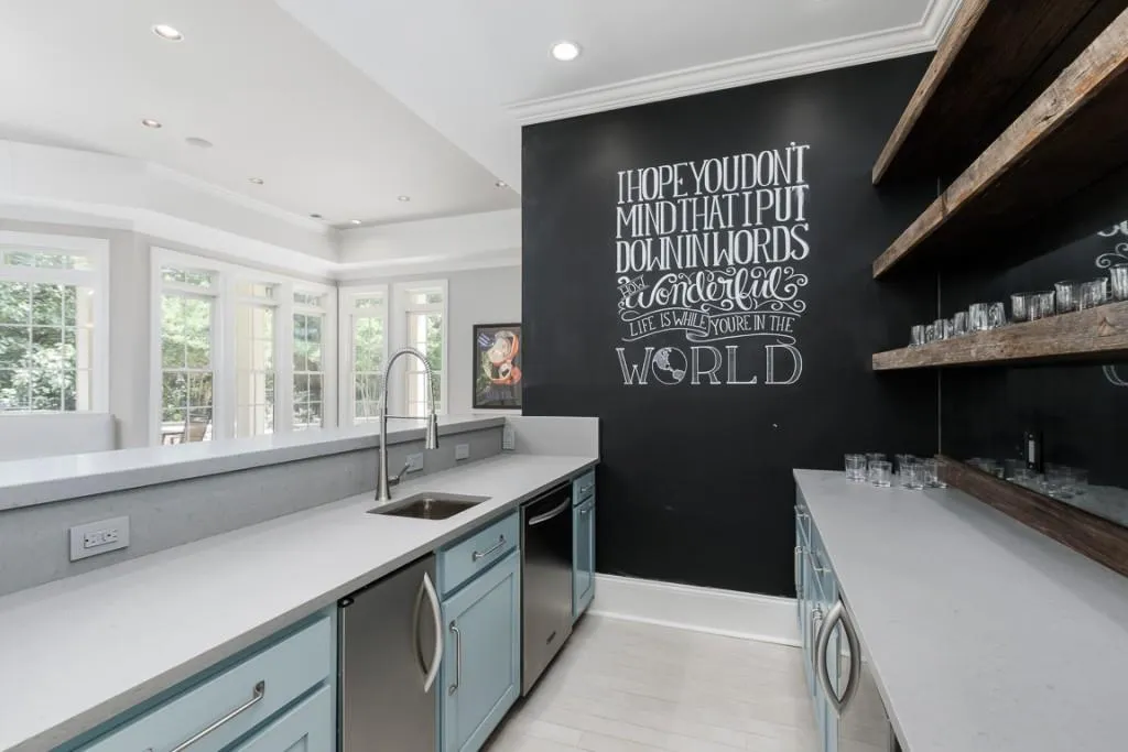 555 Chestnut Rose Lane, Sandy Springs, Georgia 30327, 7 Bedrooms Bedrooms, ,6 BathroomsBathrooms,Residential,Sold,555 Chestnut Rose Lane,6938859