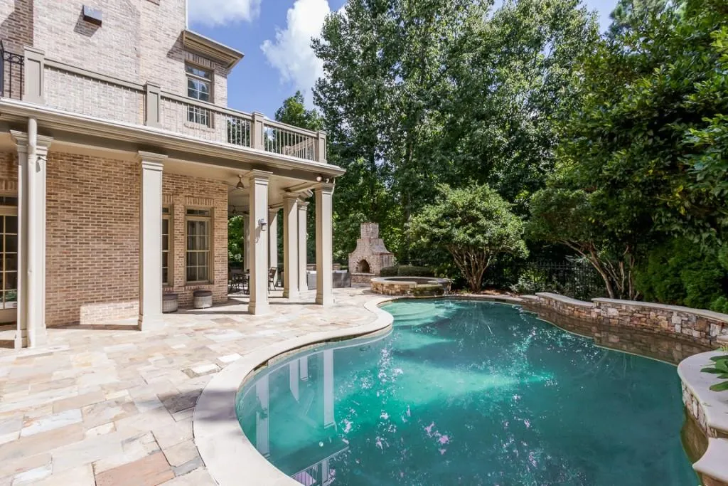 555 Chestnut Rose Lane, Sandy Springs, Georgia 30327, 7 Bedrooms Bedrooms, ,6 BathroomsBathrooms,Residential,Sold,555 Chestnut Rose Lane,6938859