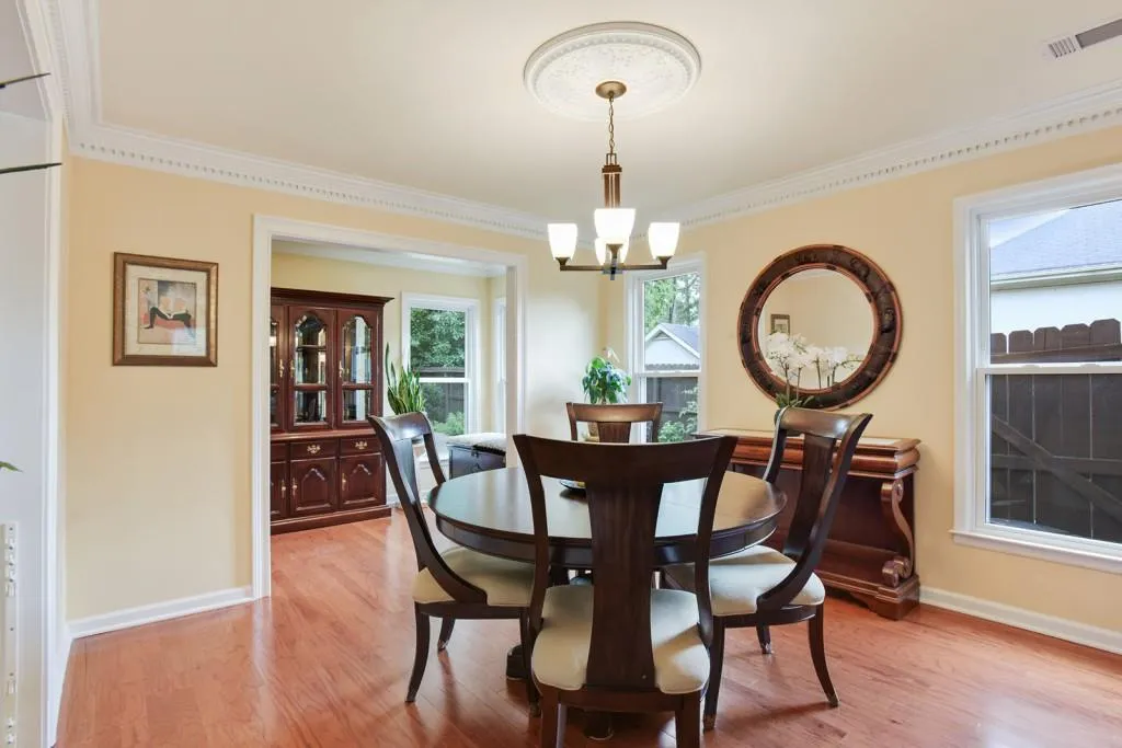 8900 Carroll Manor Drive, Sandy Springs, Georgia 30350, 3 Bedrooms Bedrooms, ,2 BathroomsBathrooms,Residential,Sold,8900 Carroll Manor Drive,5863327