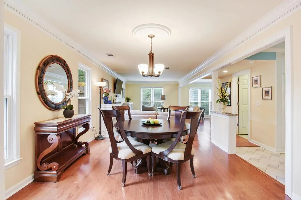 8900 Carroll Manor Drive, Sandy Springs, Georgia 30350, 3 Bedrooms Bedrooms, ,2 BathroomsBathrooms,Residential,Sold,8900 Carroll Manor Drive,5863327