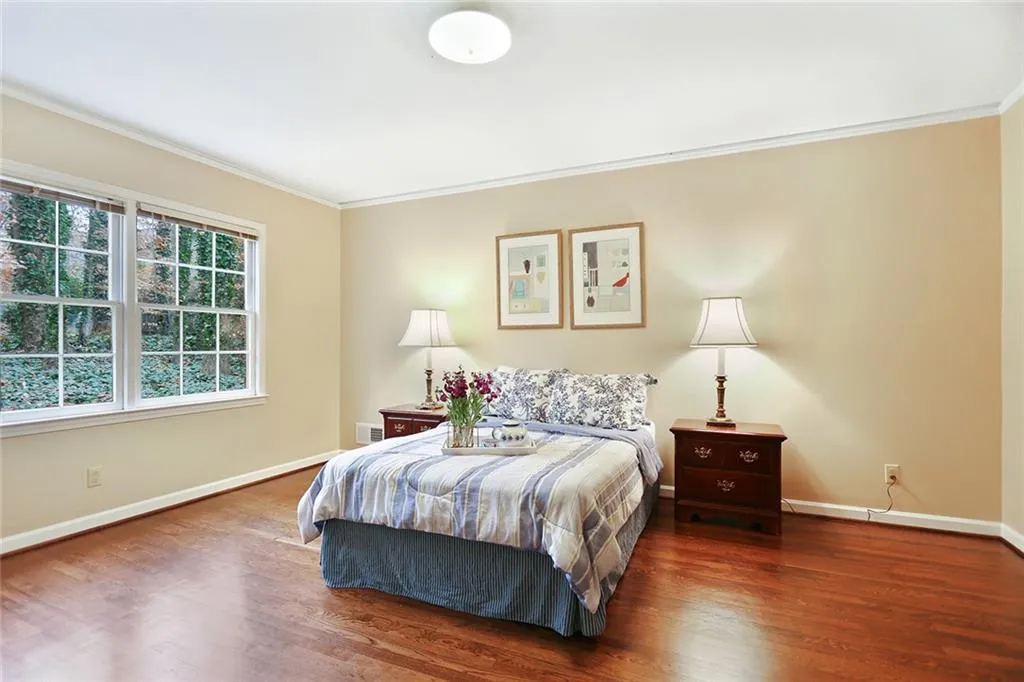 6440 River Chase Circle, Sandy Springs, Georgia 30328, 4 Bedrooms Bedrooms, ,3 BathroomsBathrooms,Residential,Sold,6440 River Chase Circle,5939466