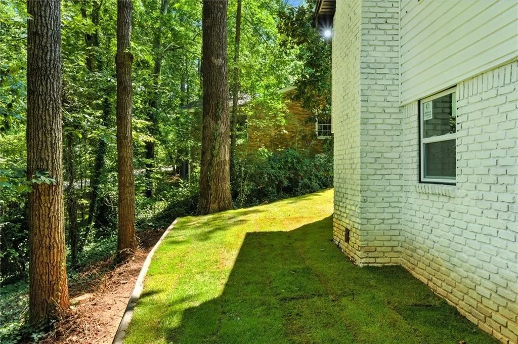 130 Bonnie Lane Ne, Atlanta, Georgia 30328, 5 Bedrooms Bedrooms, ,4 BathroomsBathrooms,Residential,For Sale,130 Bonnie Lane Ne,7622782