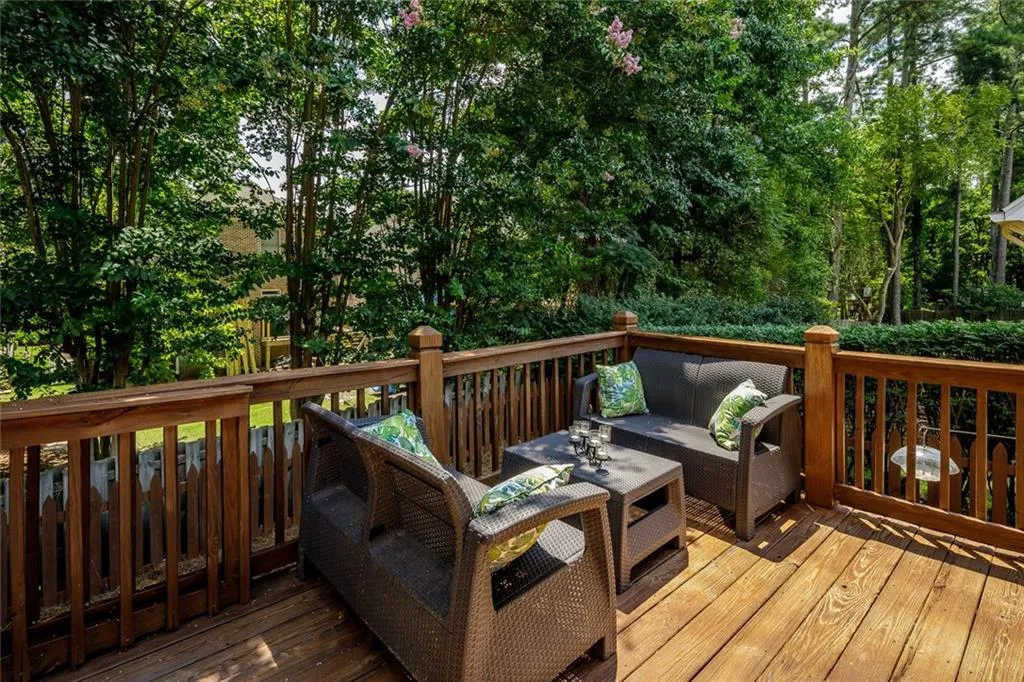 7420 Talbot Colony, Sandy Springs, Georgia 30328, 3 Bedrooms Bedrooms, ,2 BathroomsBathrooms,Residential,Sold,7420 Talbot Colony,6761969