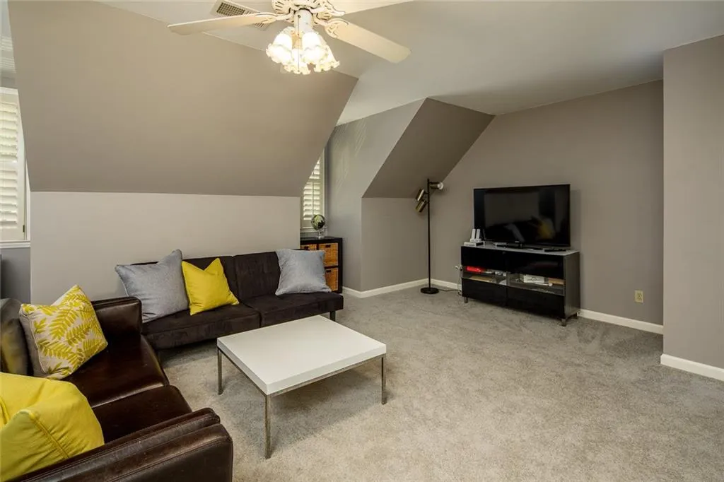 7420 Talbot Colony, Sandy Springs, Georgia 30328, 3 Bedrooms Bedrooms, ,2 BathroomsBathrooms,Residential,Sold,7420 Talbot Colony,6761969