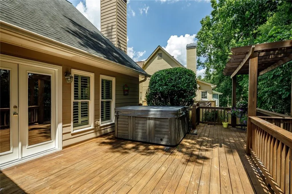 7420 Talbot Colony, Sandy Springs, Georgia 30328, 3 Bedrooms Bedrooms, ,2 BathroomsBathrooms,Residential,Sold,7420 Talbot Colony,6761969