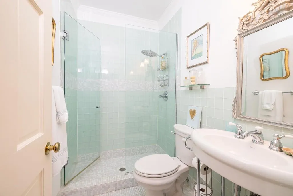 2525 Peachtree Road Ne Unit 25, Atlanta, Georgia 30305, 3 Bedrooms Bedrooms, 0 ,4 BathroomsBathrooms,Residential,For Sale,2525 Peachtree Road Ne Unit 25,7740608