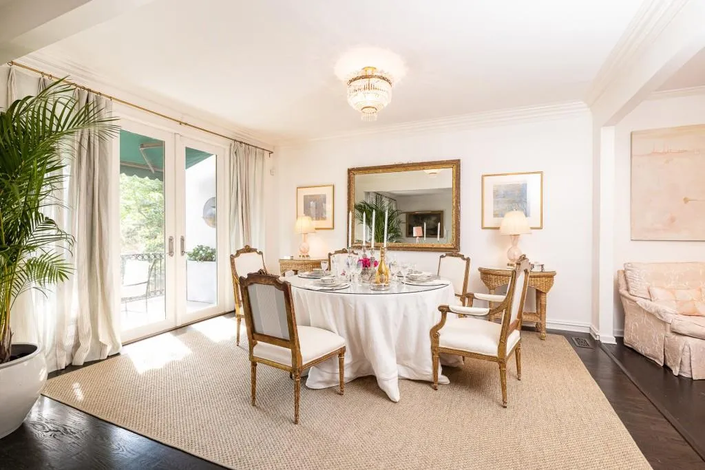 2525 Peachtree Road Ne Unit 25, Atlanta, Georgia 30305, 3 Bedrooms Bedrooms, 0 ,4 BathroomsBathrooms,Residential,For Sale,2525 Peachtree Road Ne Unit 25,7740608