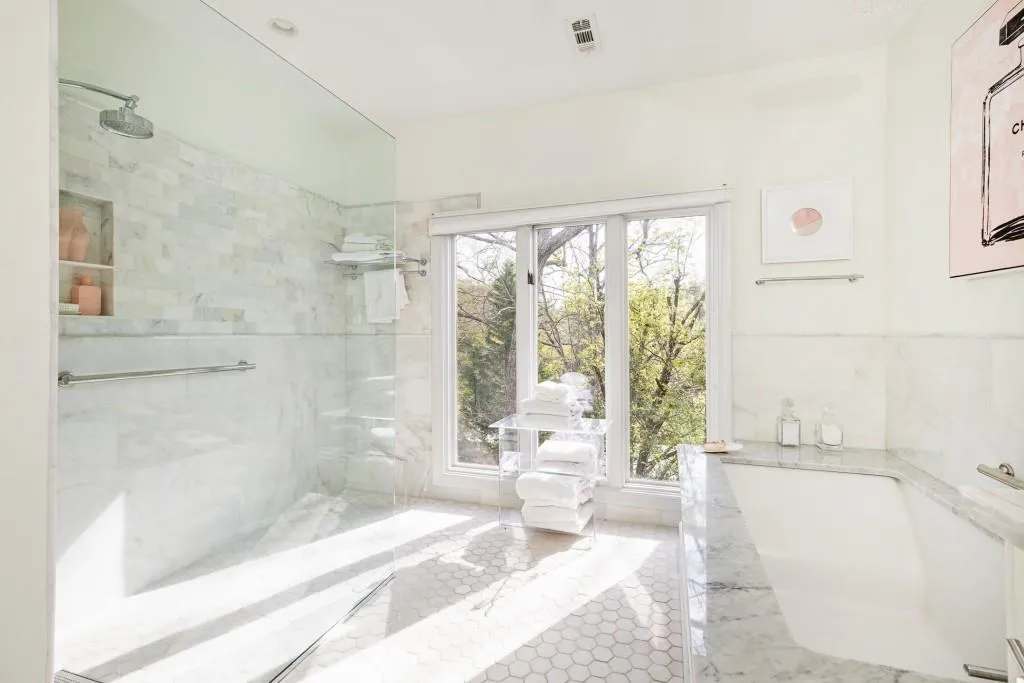 2525 Peachtree Road Ne Unit 25, Atlanta, Georgia 30305, 3 Bedrooms Bedrooms, 0 ,4 BathroomsBathrooms,Residential,For Sale,2525 Peachtree Road Ne Unit 25,7740608