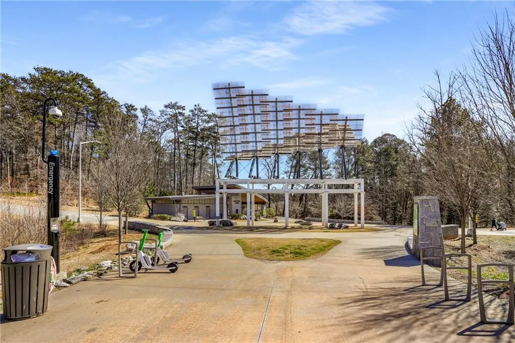 1964 Hollywood Road Nw, Atlanta, Georgia 30318, 3 Bedrooms Bedrooms, ,2 BathroomsBathrooms,Residential,For Sale,1964 Hollywood Road Nw,7535910