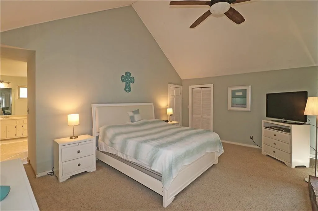 545 Calaveras Drive, Sandy Springs, Georgia 30350, 5 Bedrooms Bedrooms, ,4 BathroomsBathrooms,Residential,Sold,545 Calaveras Drive,6915431