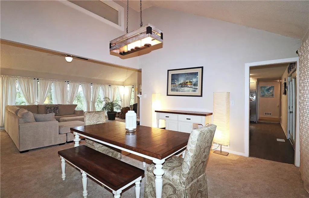 545 Calaveras Drive, Sandy Springs, Georgia 30350, 5 Bedrooms Bedrooms, ,4 BathroomsBathrooms,Residential,Sold,545 Calaveras Drive,6915431