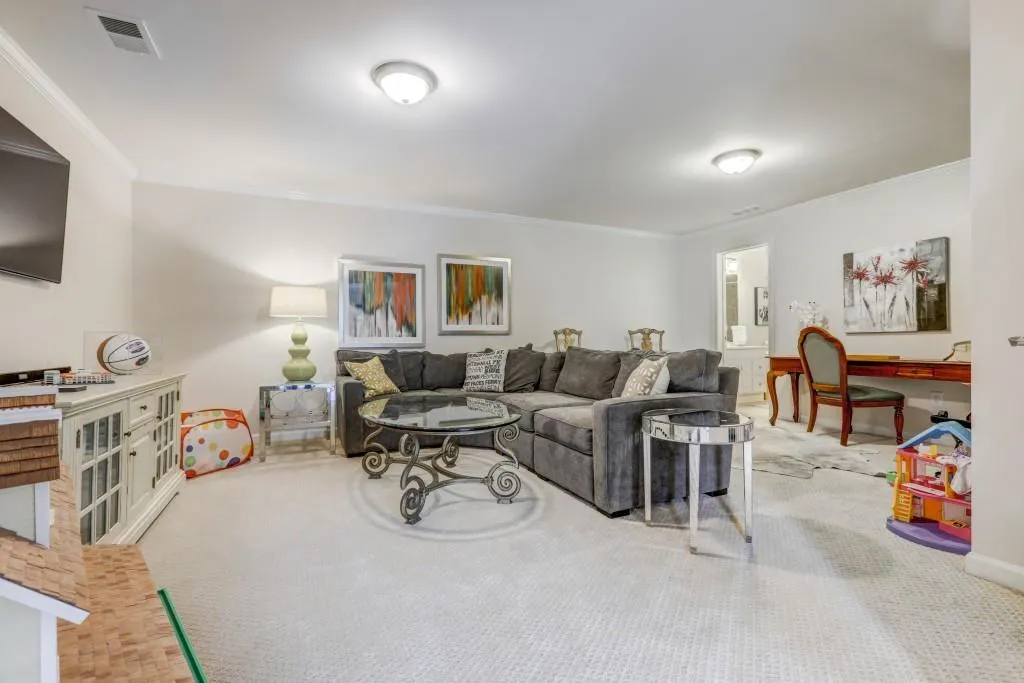 6304 Mount Vernon Oaks Drive, Sandy Springs, Georgia 30328, 5 Bedrooms Bedrooms, ,4 BathroomsBathrooms,Residential,Sold,6304 Mount Vernon Oaks Drive,6753796