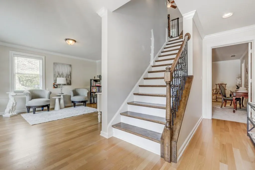 6304 Mount Vernon Oaks Drive, Sandy Springs, Georgia 30328, 5 Bedrooms Bedrooms, ,4 BathroomsBathrooms,Residential,Sold,6304 Mount Vernon Oaks Drive,6753796