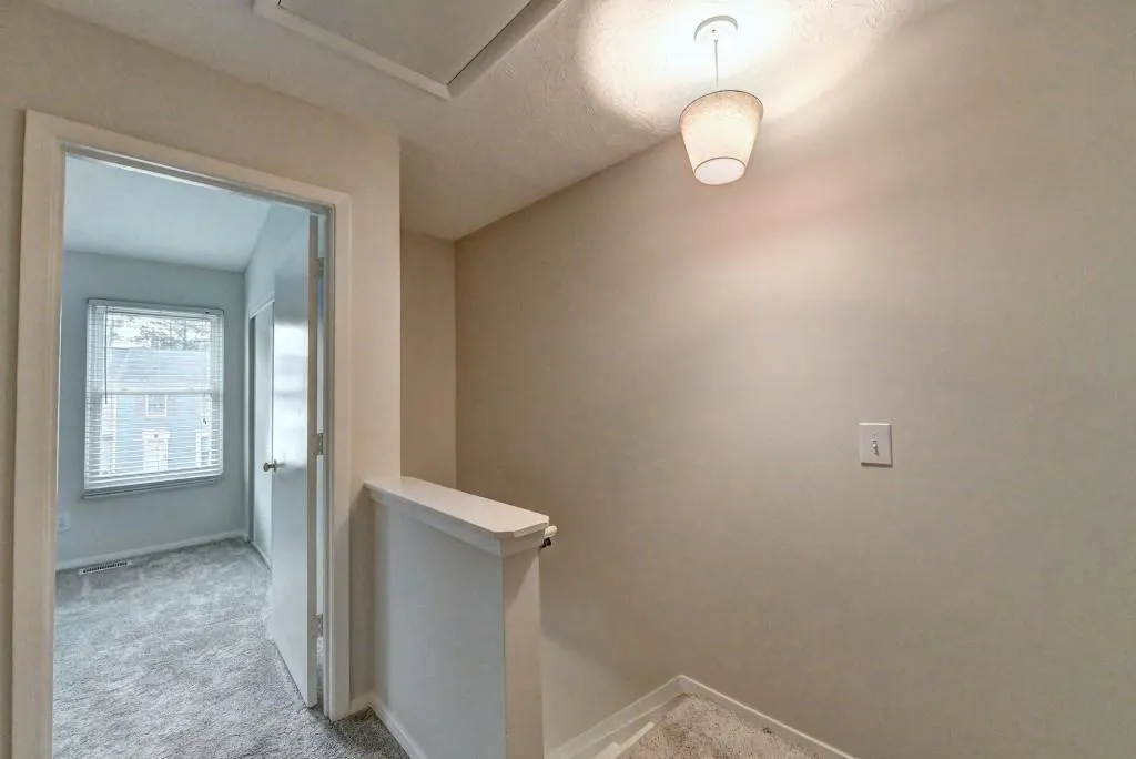 1703 Queen Anne Court, Sandy Springs, Georgia 30350, 2 Bedrooms Bedrooms, ,2 BathroomsBathrooms,Residential,Sold,1703 Queen Anne Court,7020735