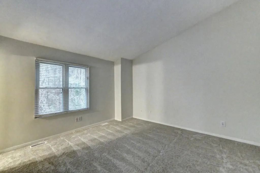 1703 Queen Anne Court, Sandy Springs, Georgia 30350, 2 Bedrooms Bedrooms, ,2 BathroomsBathrooms,Residential,Sold,1703 Queen Anne Court,7020735