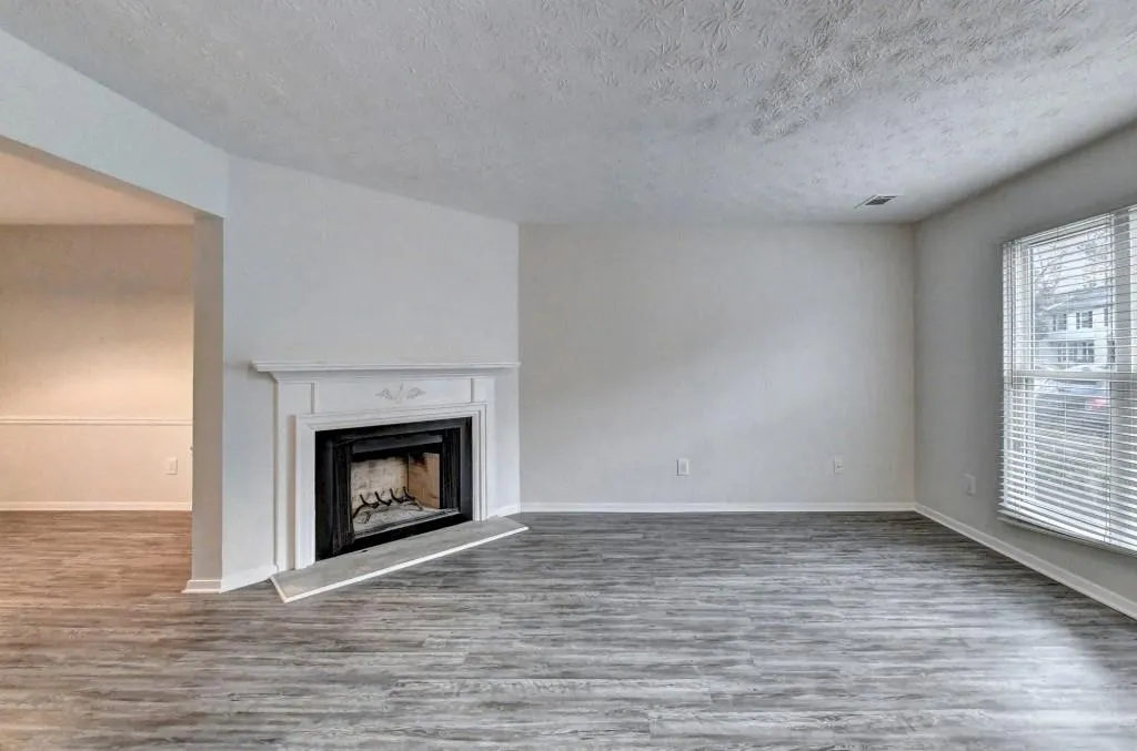 1703 Queen Anne Court, Sandy Springs, Georgia 30350, 2 Bedrooms Bedrooms, ,2 BathroomsBathrooms,Residential,Sold,1703 Queen Anne Court,7020735