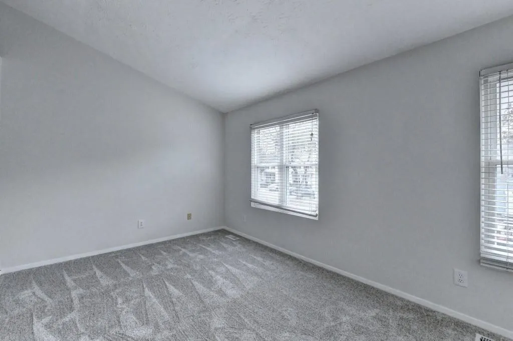 1703 Queen Anne Court, Sandy Springs, Georgia 30350, 2 Bedrooms Bedrooms, ,2 BathroomsBathrooms,Residential,Sold,1703 Queen Anne Court,7020735