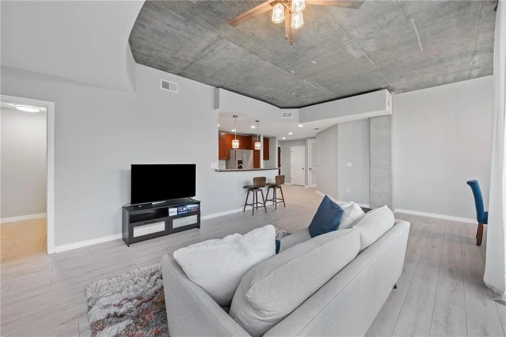 3300 Windy Ridge Parkway Se Unit 621, Atlanta, Georgia 30339, 1 Bedroom Bedrooms, ,1 BathroomBathrooms,Residential,For Sale,3300 Windy Ridge Parkway Se Unit 621,7607236