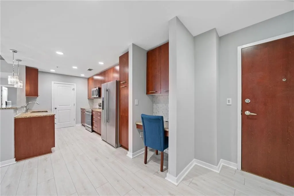 3300 Windy Ridge Parkway Se Unit 621, Atlanta, Georgia 30339, 1 Bedroom Bedrooms, ,1 BathroomBathrooms,Residential,For Sale,3300 Windy Ridge Parkway Se Unit 621,7607236