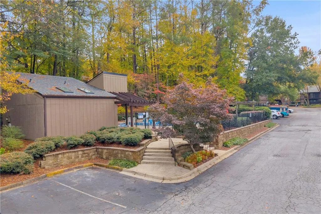 704 River Run Drive, Atlanta, Georgia 30350, 2 Bedrooms Bedrooms, ,2 BathroomsBathrooms,Residential,For Sale,704 River Run Drive,7677029