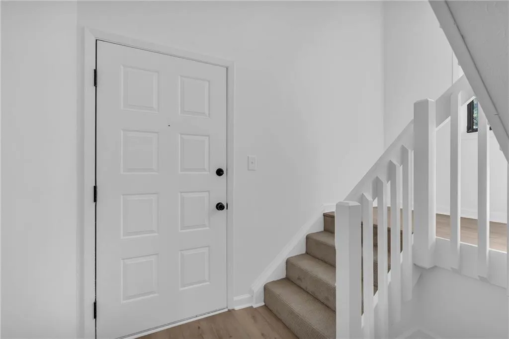 704 River Run Drive, Atlanta, Georgia 30350, 2 Bedrooms Bedrooms, ,2 BathroomsBathrooms,Residential,For Sale,704 River Run Drive,7677029