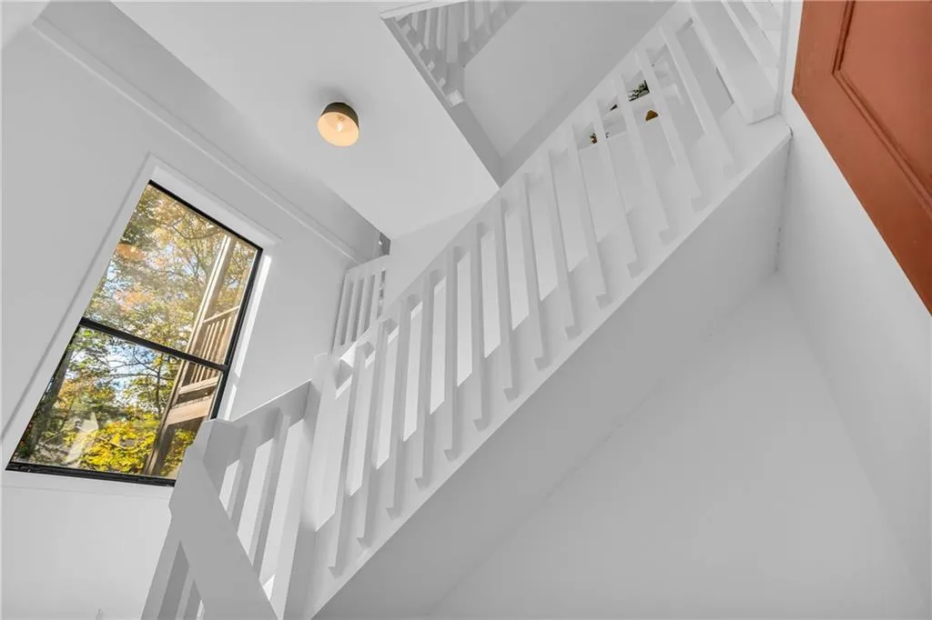 704 River Run Drive, Atlanta, Georgia 30350, 2 Bedrooms Bedrooms, ,2 BathroomsBathrooms,Residential,For Sale,704 River Run Drive,7677029