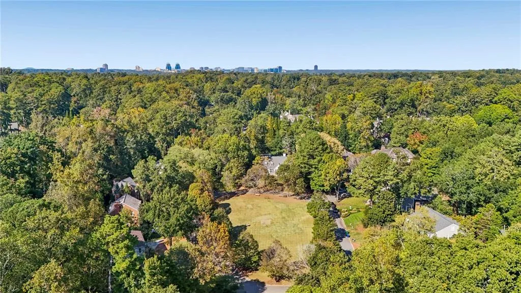 1024 Club Commons Circle Ne, Atlanta, Georgia 30319, 4 Bedrooms Bedrooms, 0 ,4 BathroomsBathrooms,Residential,For Sale,1024 Club Commons Circle Ne,7854233