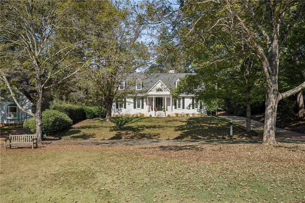 1024 Club Commons Circle Ne, Atlanta, Georgia 30319, 4 Bedrooms Bedrooms, 0 ,4 BathroomsBathrooms,Residential,For Sale,1024 Club Commons Circle Ne,7854233