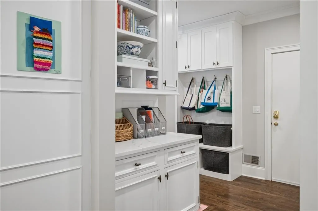 1024 Club Commons Circle Ne, Atlanta, Georgia 30319, 4 Bedrooms Bedrooms, 0 ,4 BathroomsBathrooms,Residential,For Sale,1024 Club Commons Circle Ne,7854233