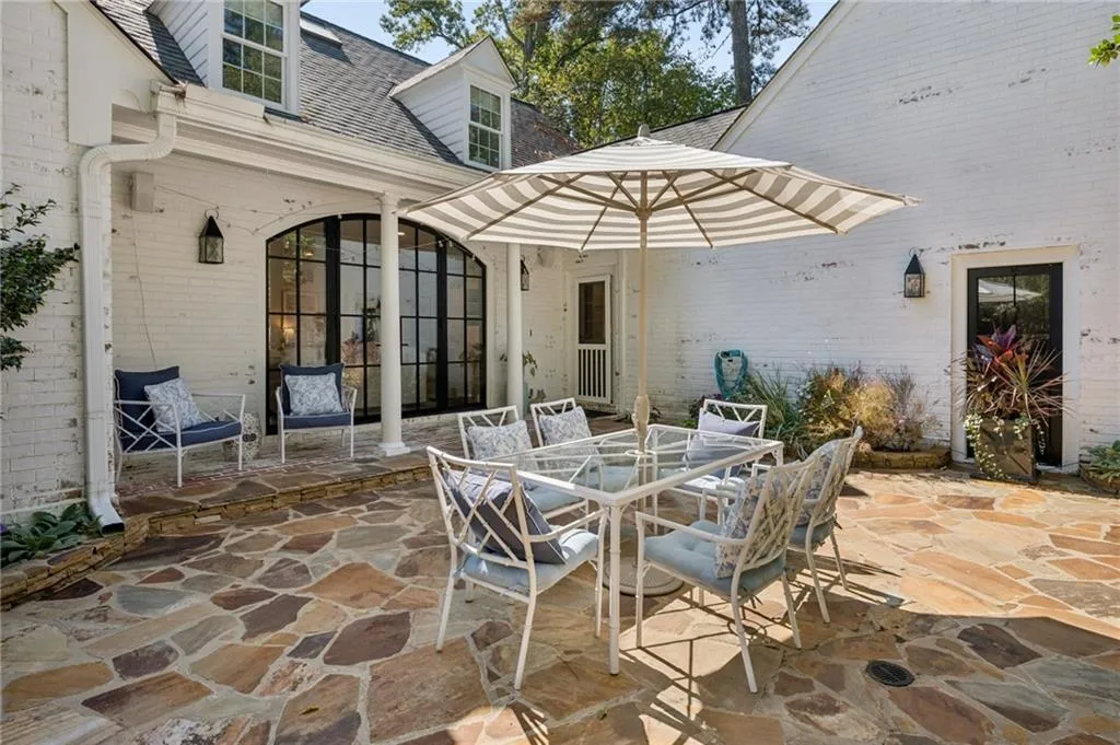 1024 Club Commons Circle Ne, Atlanta, Georgia 30319, 4 Bedrooms Bedrooms, 0 ,4 BathroomsBathrooms,Residential,For Sale,1024 Club Commons Circle Ne,7854233