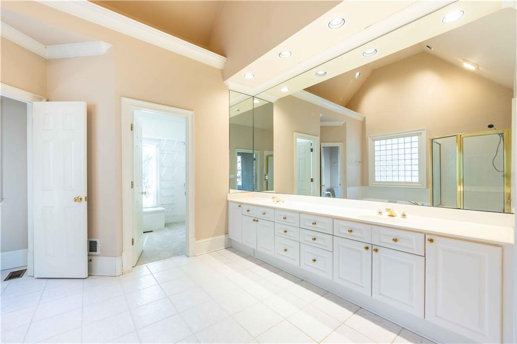 735 Orchard Point, Sandy Springs, Georgia 30350, 5 Bedrooms Bedrooms, ,4 BathroomsBathrooms,Residential,Sold,735 Orchard Point,7341727