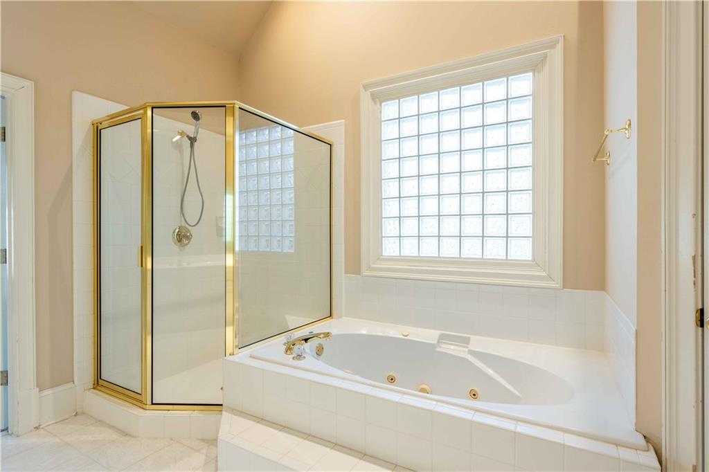 735 Orchard Point, Sandy Springs, Georgia 30350, 5 Bedrooms Bedrooms, ,4 BathroomsBathrooms,Residential,Sold,735 Orchard Point,7341727